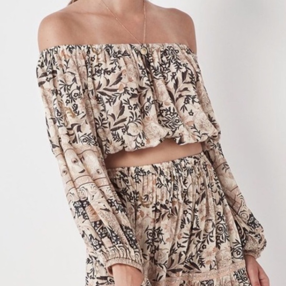 NWT spell and the Gypsy Oasis off the shoulder top